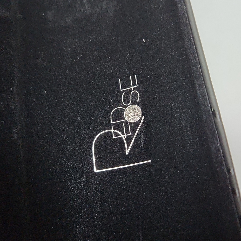 RED ROSE case for eyeglasses - Picture 3 of 4